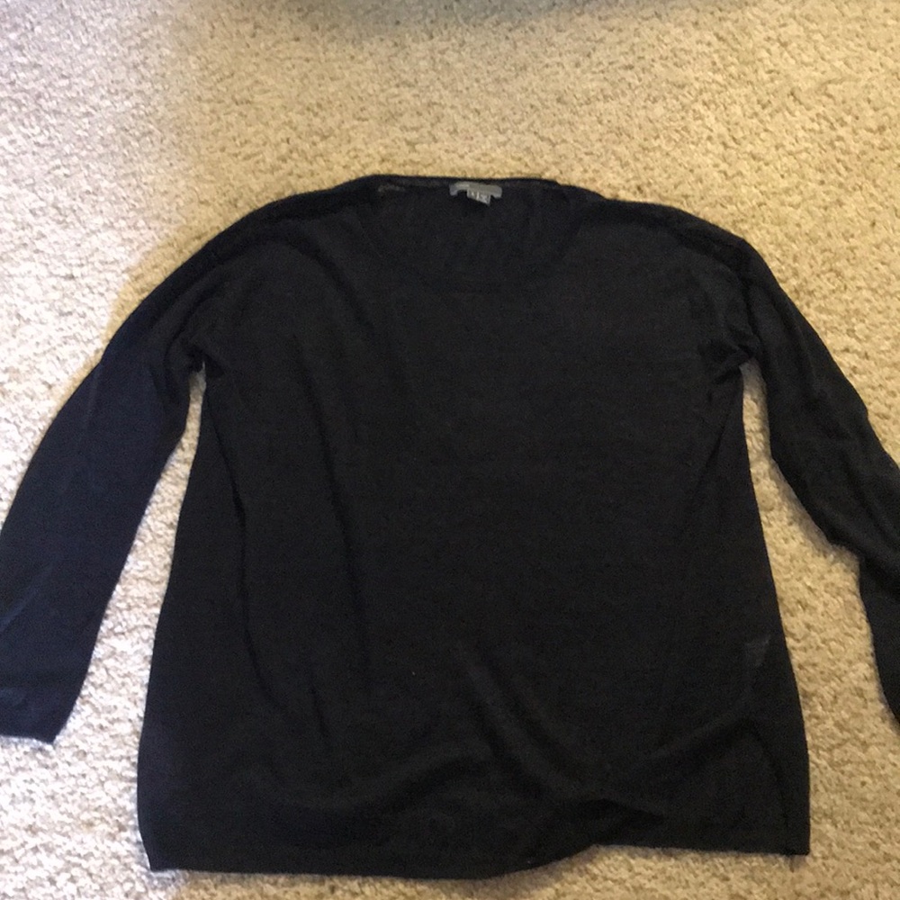 ❗️FLASH SALE❗️Navy Blue Crewneck Vince Sweater